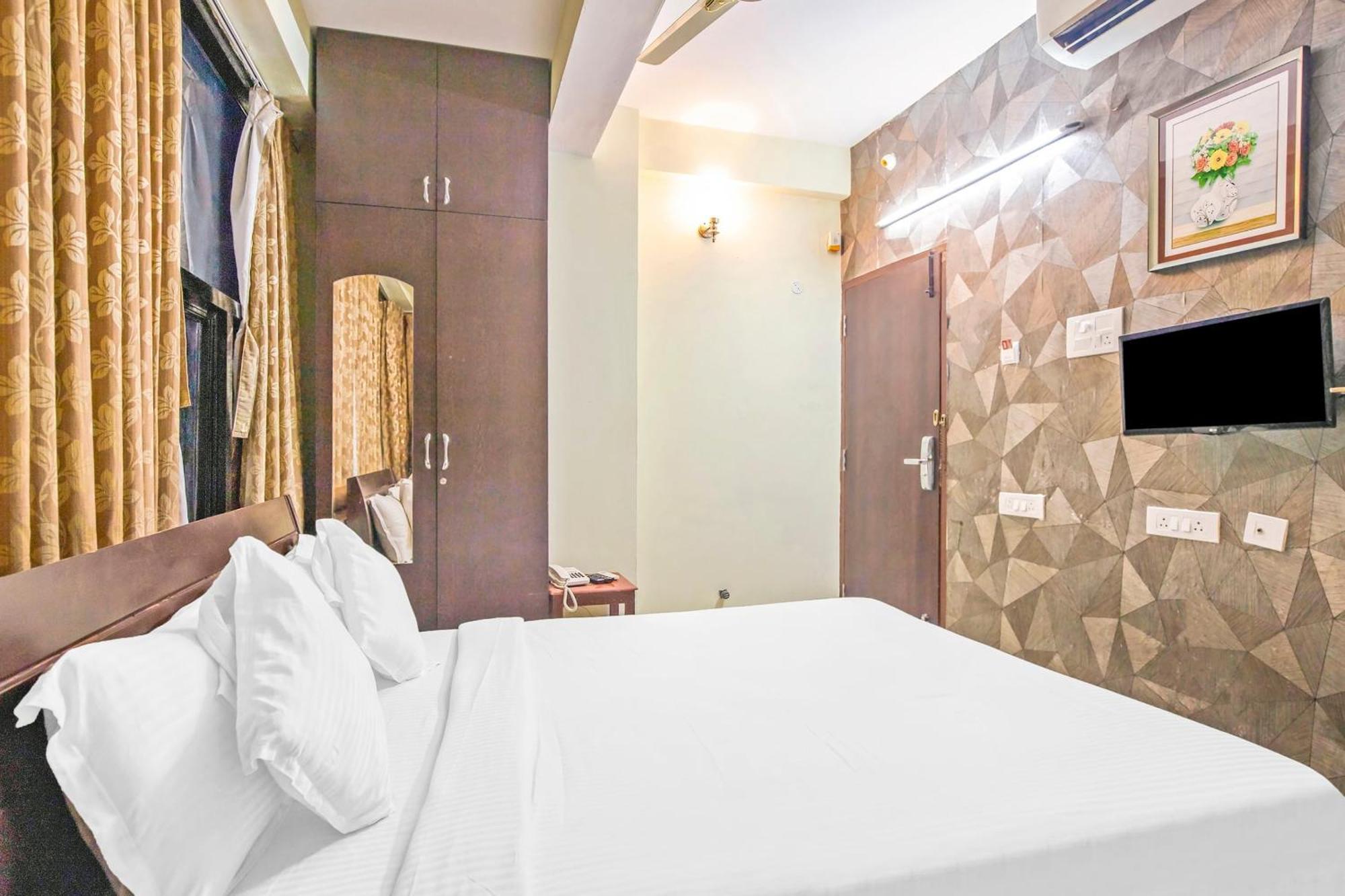 Super Hotel O Kelambakkam Экстерьер фото
